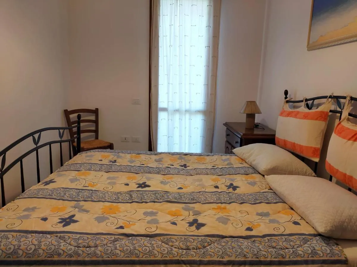 Casa singola ampio giardino Villa Villasimius 0*,  Italia