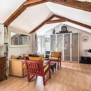 https://cosy-loft-near-the-biennale.hotelslidodijesolo.com